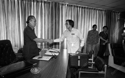 KL06_06072015_SURAT_PENCALONAN
