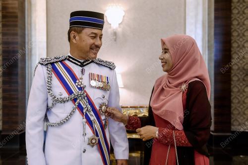 KL06_06122018_AGONG_BN201812055611