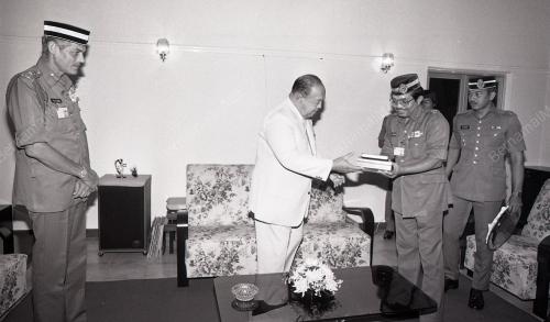 KL06_07012015_RAJAPERLIS_POTRET