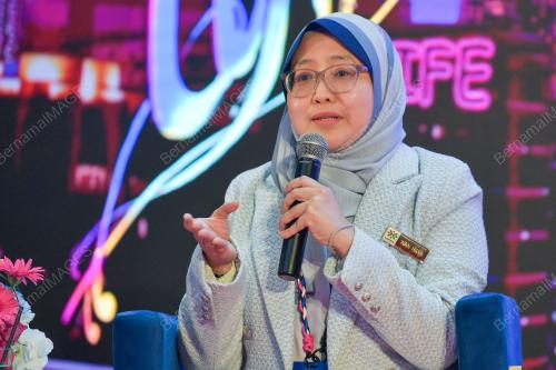 DR WAN HILYA MUNIRA MUSTAPHA