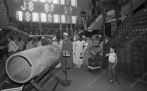 PEMANGKU SULTAN LAWAT MUZIUM