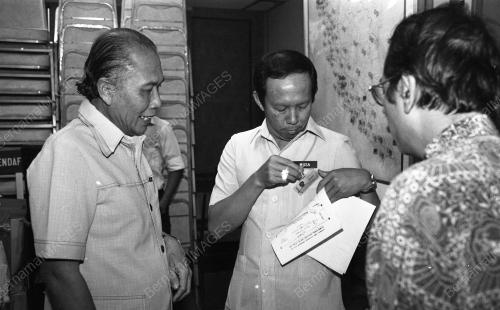 KL06_07072015_TANDA_NAMA