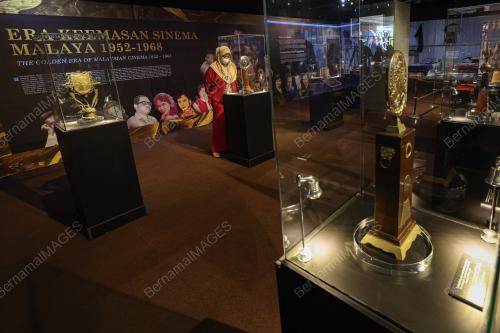 MUZIUM NEGARA ANJUR 100 TAHUN PAMERAN