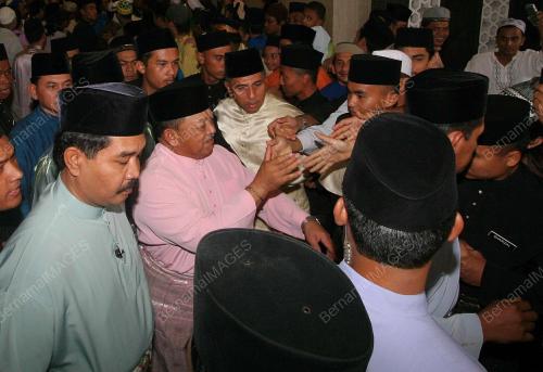 TUANKU SYED SIRAJUDDIN SYED PUTRA JAMALULLAIL
