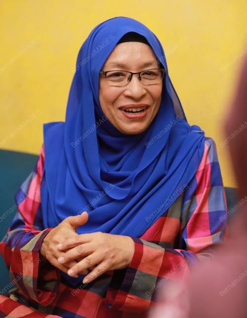 ZURAINI KAMAL