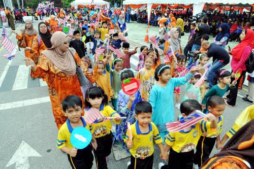 KL06_08082015_PERPADUAN