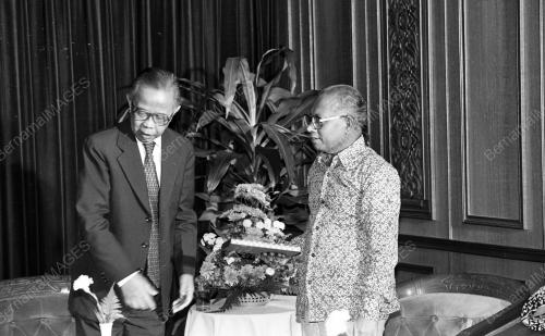 KL06_08102015_SALLEH_ABAS