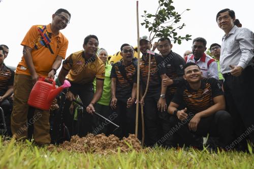 KL06_08112017_ANAK_POKOK_BN201711060534