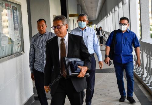 DATUK SERI AZLAN MAN