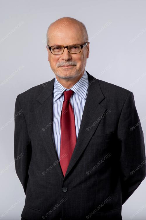 KRZYSZTOF DEBNICKI