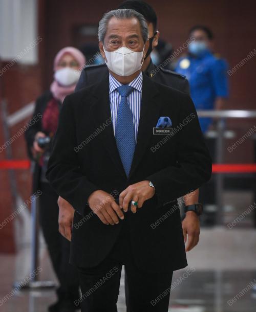 PERSIDANGAN PARLIMEN PENGGAL KETIGA
