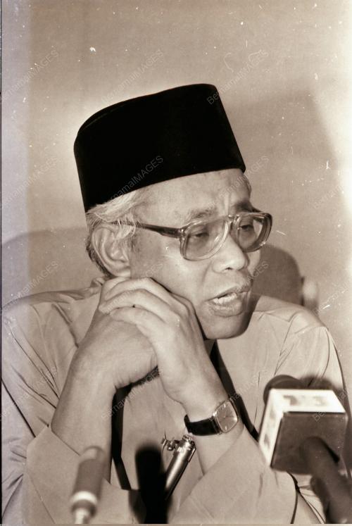 JULAI 1990 D