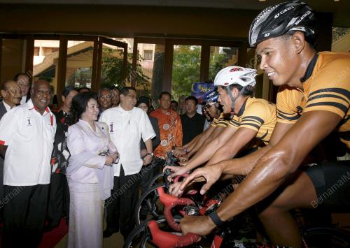KL06_10022011_ROSMAH