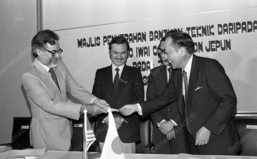 KL06_10032015_TERIMA_CEK