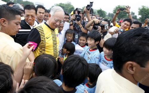 DATUK SERI MOHD NAJIB TUN ABDUL RAZAK