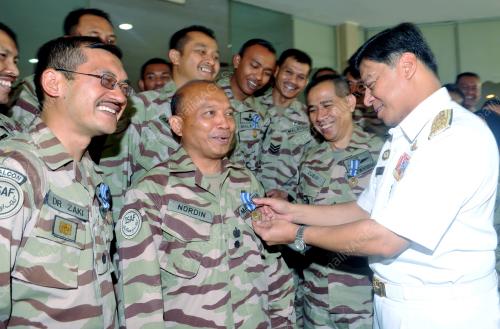 KL06_10052012_MALCON_3_ISAF
