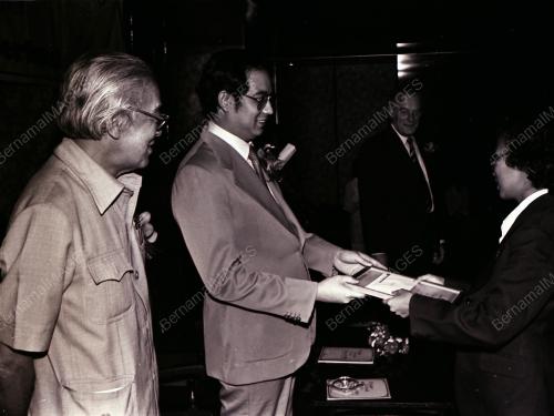 DATUK MOHD NAJIB ABDUL RAZAK