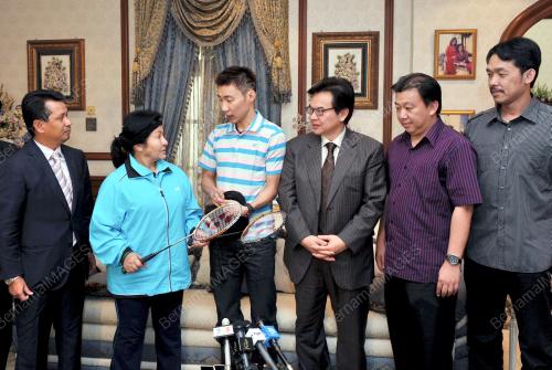 KL06_11012012_KUNJUNGAN