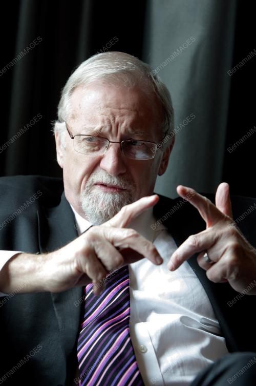 GARETH EVANS