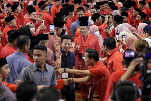 TAN SRI MUHYIDDIN YASSIN
