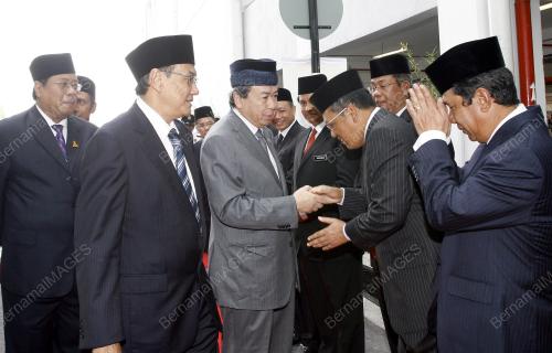 SULTAN SELANGOR SULTAN SHARAFUDDIN IDRIS SHAH