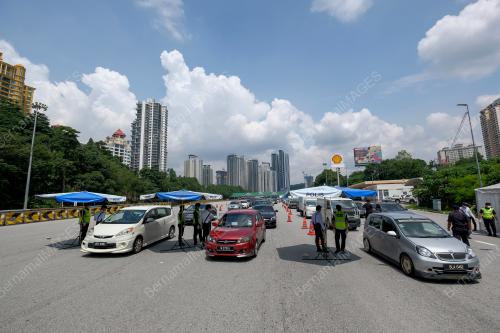 TINJAUAN ALIRAN TRAFIK SEMPENA HARI RAYA AIDILFITRI