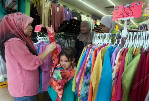KL06_12062017_PERSIAPAN_AIDILFITRI