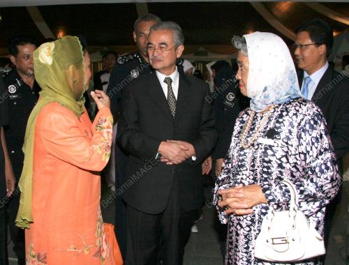 TUN ABDULLAH AHMAD BADAWI