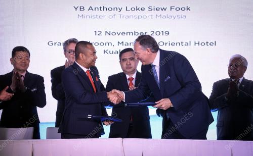 KL06_12112019_SIGNING_BN201911117255