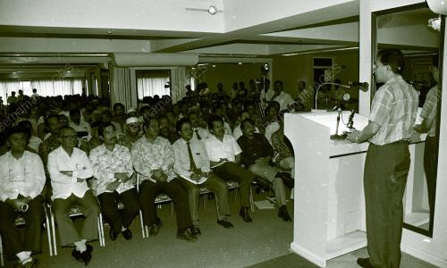 KL06_130190_RASMI_MESYUARAT
