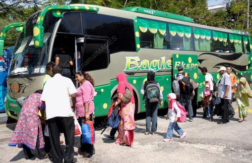 WARGA KOTA PULANG KE KAMPUNG
