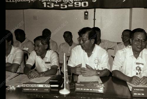 DATO' SERI LIM KENG YAIK