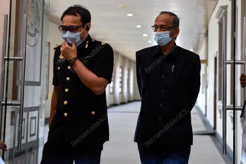 TAN SRI AMBRIN BUANG