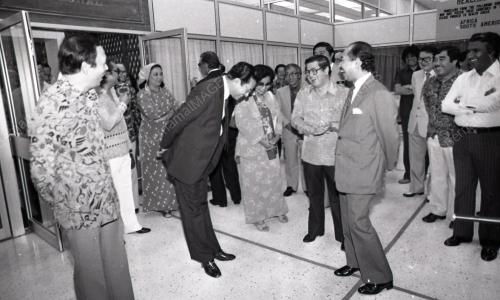 DR. MAHATHIR MOHAMAD
