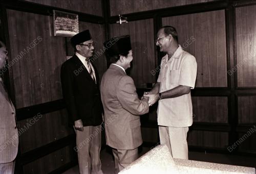 DATUK SERI HUSSEIN ONN