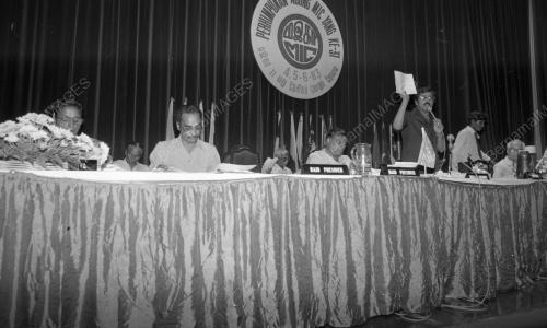 KL06_14012015_SIDANG_AGONG_MIC