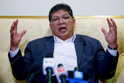 TAN SRI JOHARI ABDUL