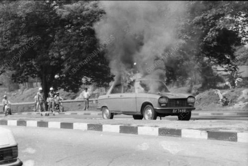 KERETA TERBAKAR
