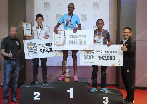 KL06_14052017_LARIAN_BN201711053161