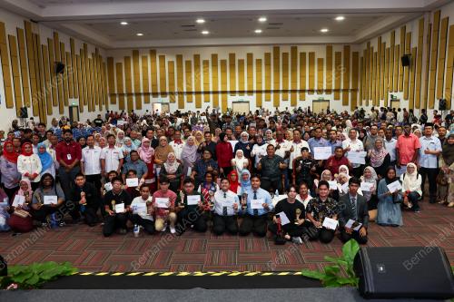 DATUK SERI DR WAN AZIZAH WAN ISMAIL