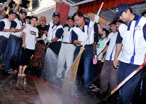 KL06_14102012_PENJAJA_1M_2