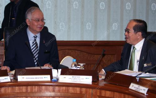 MOHD NAJIB TUN ABDUL RAZAK