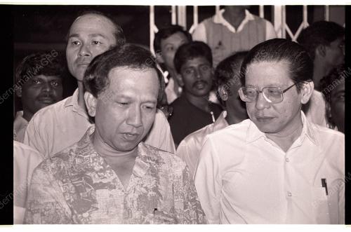 KL06_150490_OPPOSITIONLEADERS