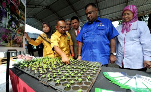 SENATOR DATUK DR LOGA BALA MOHAN A/L JAGANATHAN