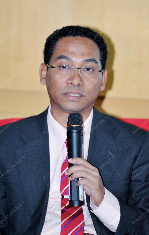 DATUK HUSIN JAZRI