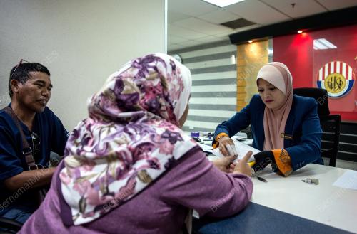 KL06_15082018_I-SURI_BN201808145842