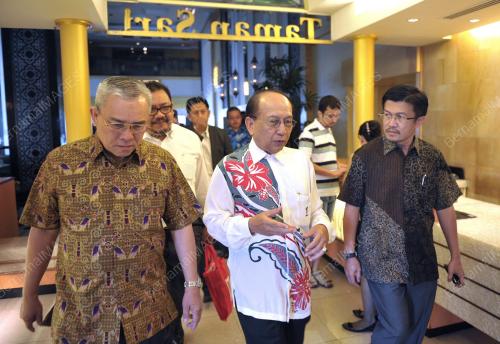 DATUK SERI DR RAIS YATIM