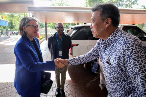DATUK SERI WONG CHUN WAI