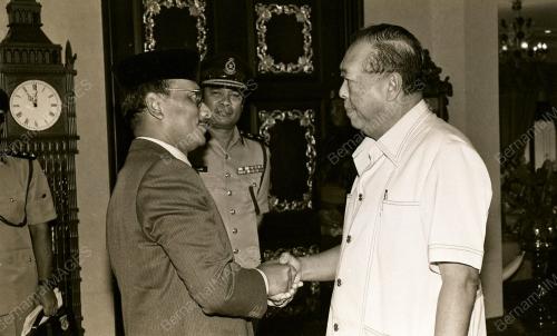 KL06_160190_HANIF_OMAR