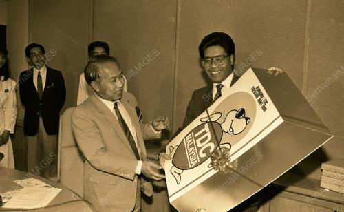 KL06_160190_SUMBANGAN_BERNAMA